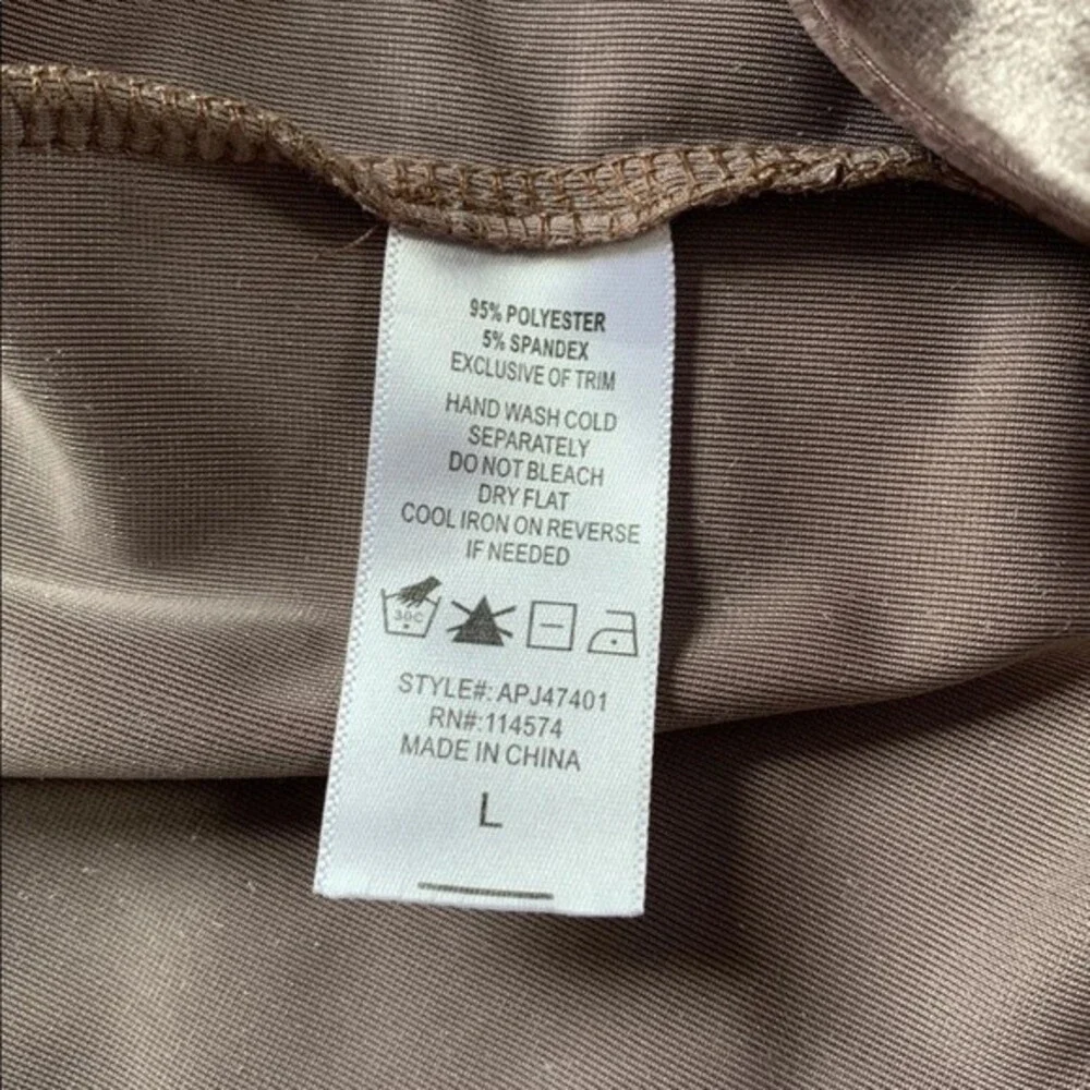 Pleione Blouse - Picture 8 of 8